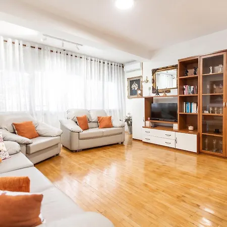 We Blloku 2br Appartement Tirana